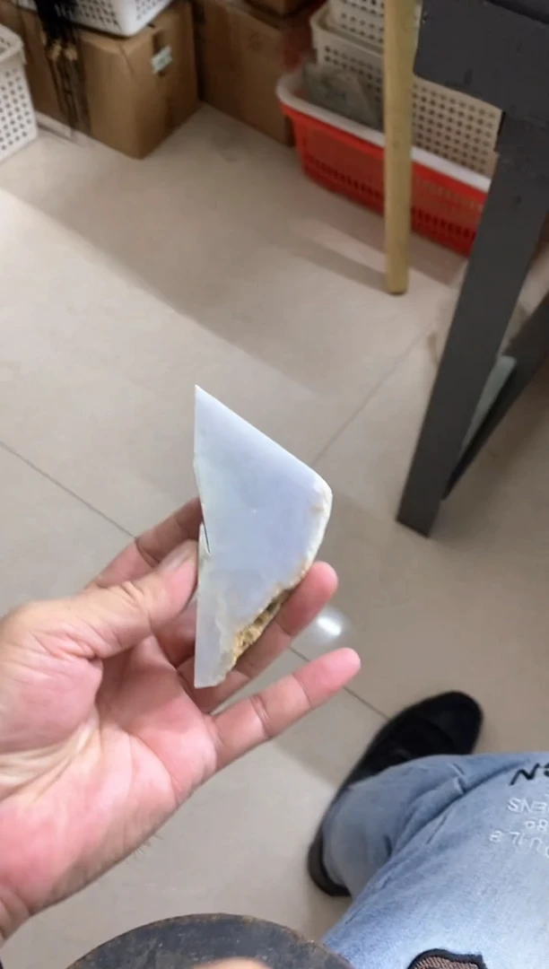 翡翠挂件未镶嵌家**兽边料