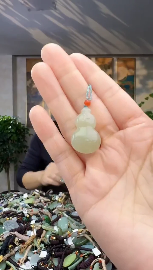 未镶嵌和田玉挂件拍一发一