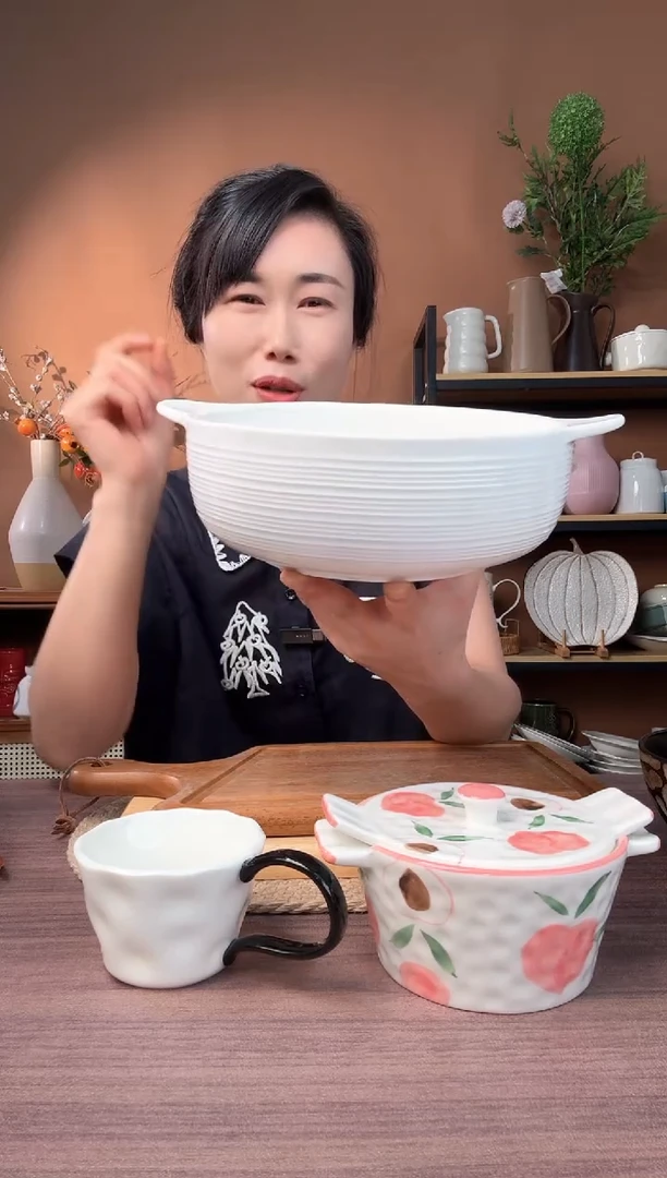 陶瓷8.5英寸螺纹双耳碗微瑕