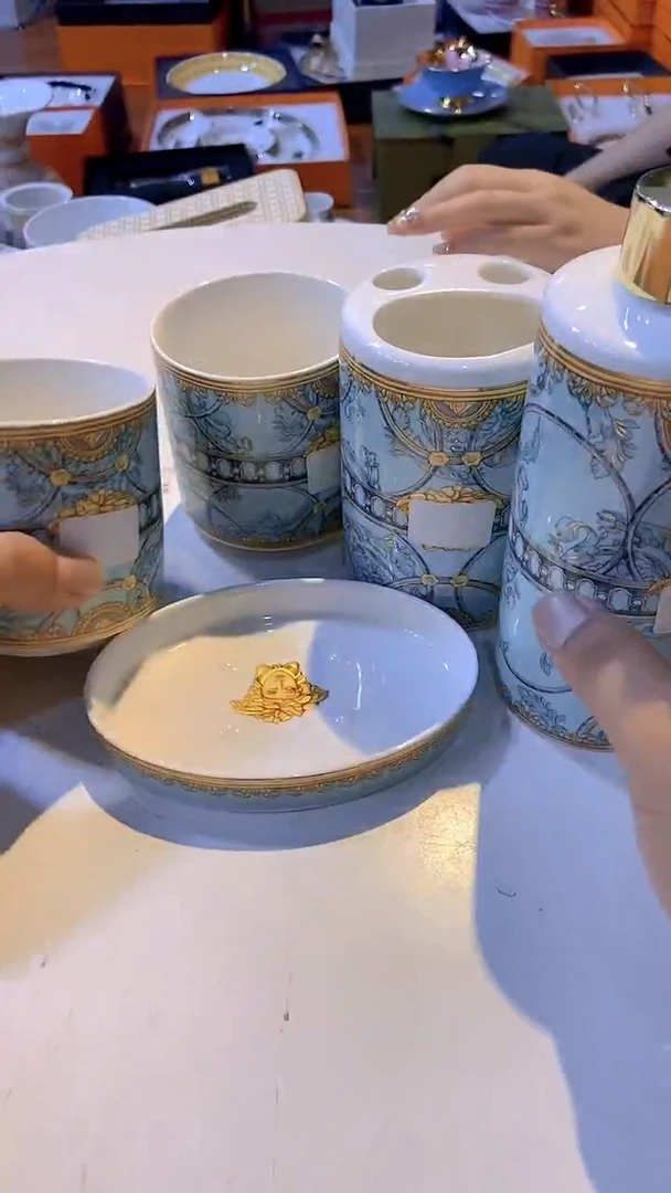杯鸿辉家品牌瓷器，京东包邮！