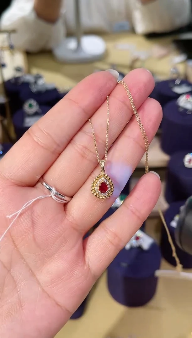 【闪购商品】红宝石颈饰18K金镶嵌红宝石项链