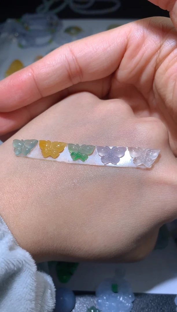未镶嵌定制翡翠云*宝毛货