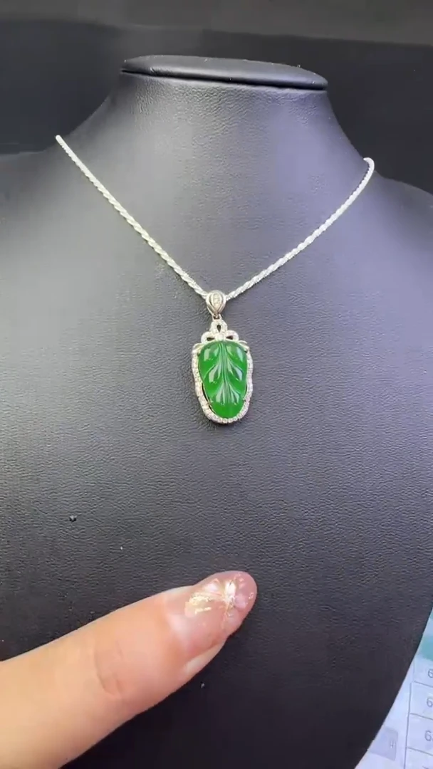 翡翠合金颈饰颈饰