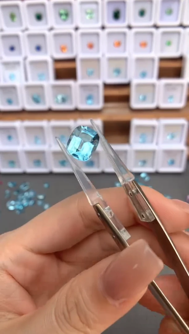 未镶嵌裸石定制托帕石5.42ct