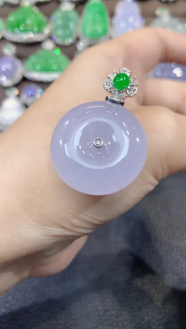 吊坠(不含链)18K金镶嵌翡翠A72