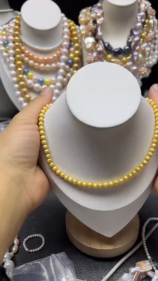 颈饰未镶嵌淡水珍珠多人