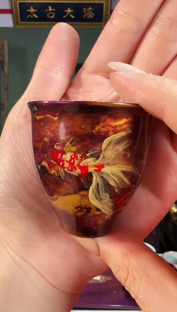 紫金手绘金鱼一口杯-太古大漆