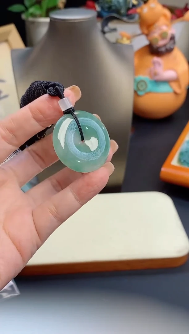 吊坠(不含链)未镶嵌翡翠缅甸天然翡翠吊坠多样性发货一件