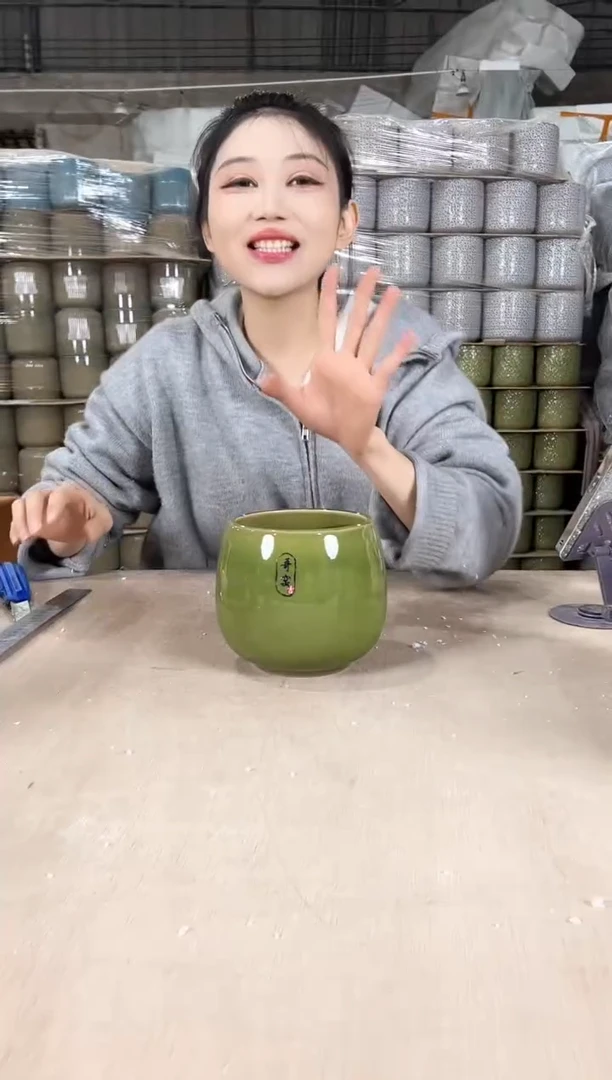 【闪购商品】陶瓷龙蛋裂纹深绿13x13