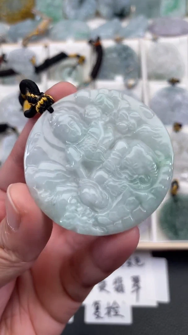 颈饰未镶嵌翡翠天然缅甸翡翠A货62