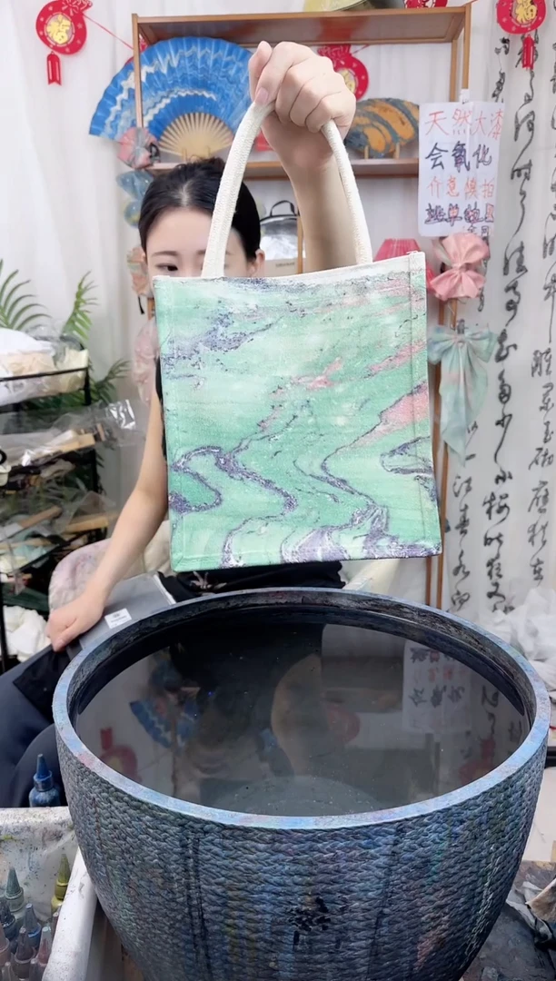 布艺非金属托特包