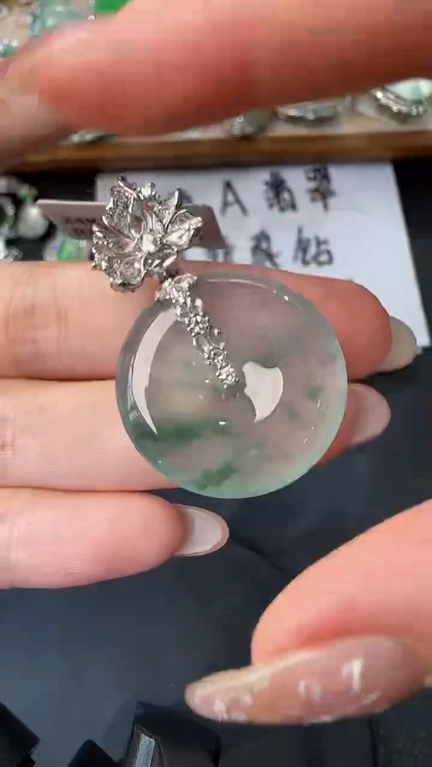 吊坠(不含链)18K金镶嵌翡翠49