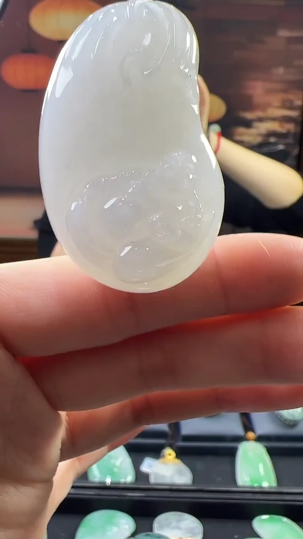 未镶嵌挂件翡翠佛