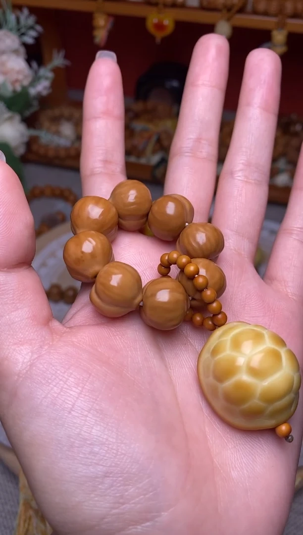 把件猴头核桃全品无暇屁桃➕大富甲手捻