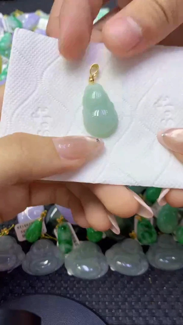 颈饰未镶嵌翡翠天然缅甸翡翠A货