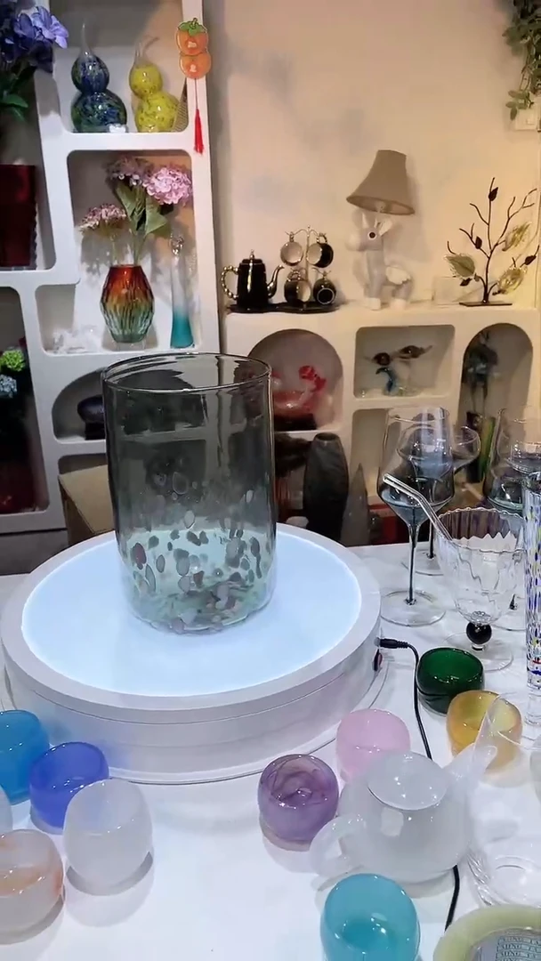 【闪购商品】琉璃高30白粉红洒金彩点花瓶