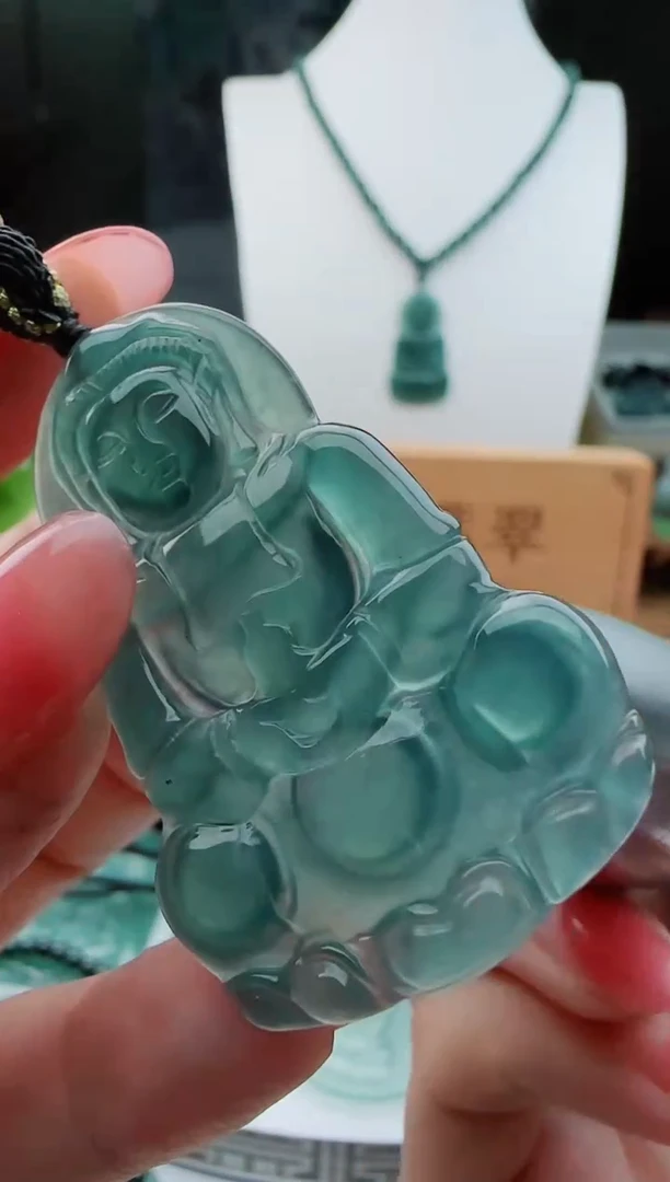 【闪购商品】翡翠颈饰未镶嵌多样性随机一件发货