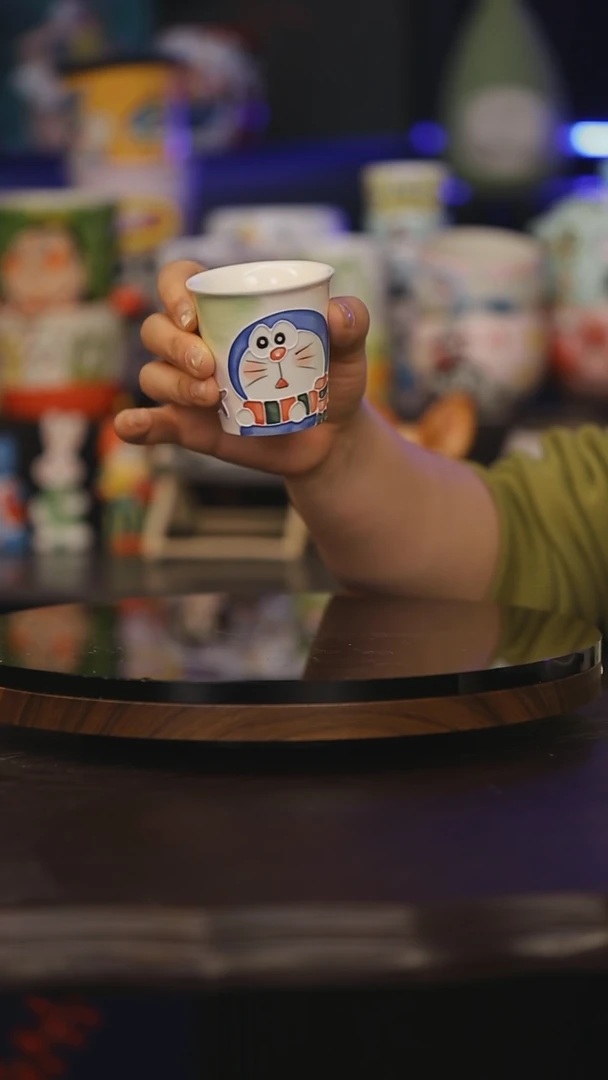 【闪购商品】摆件景德镇釉下彩绘设计师款式陶瓷