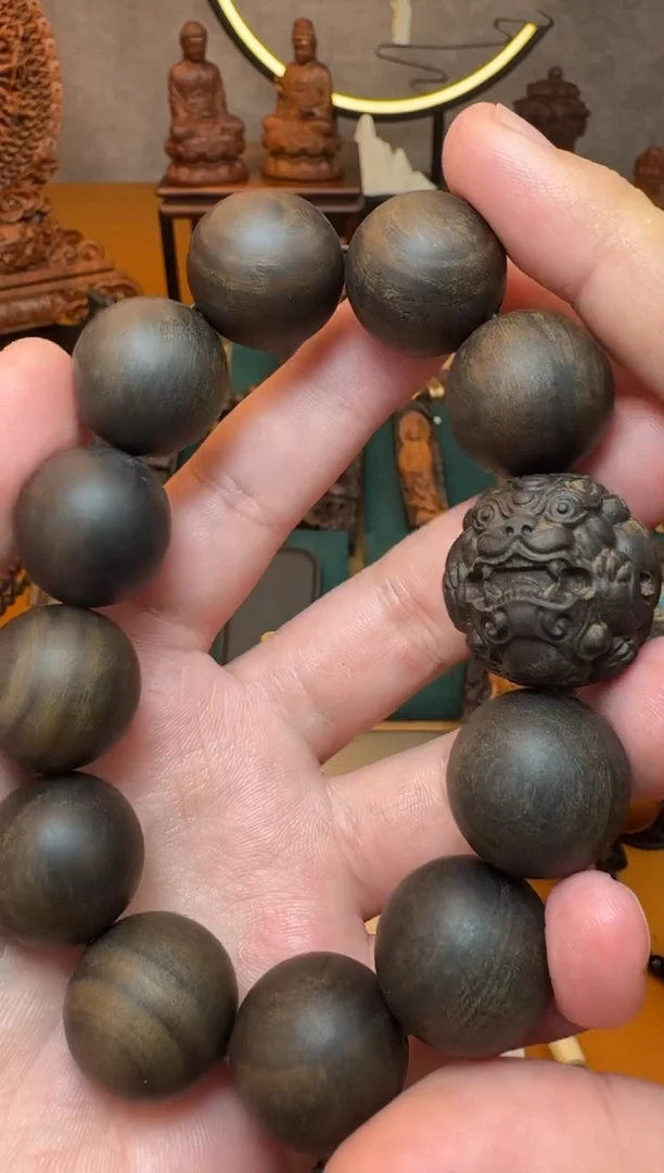 贡木手串/手链《巴布亚贡木》新品2.0搭配貔貅单圈手串