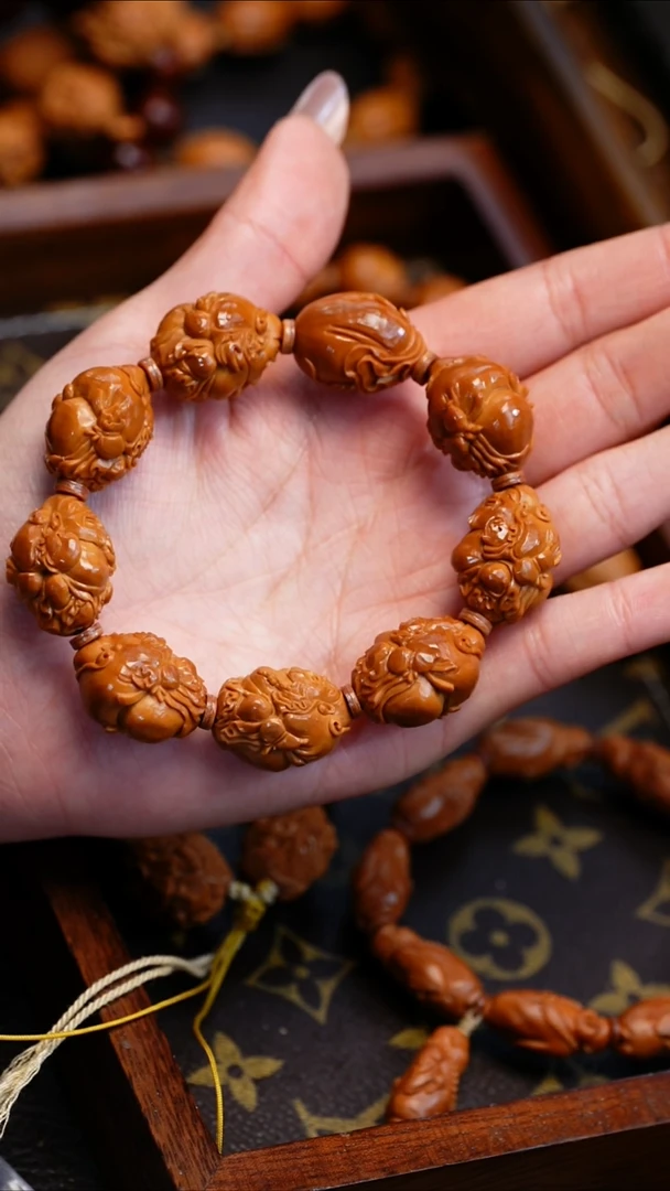 【闪购商品】橄榄核吊坠苏工橄榄核