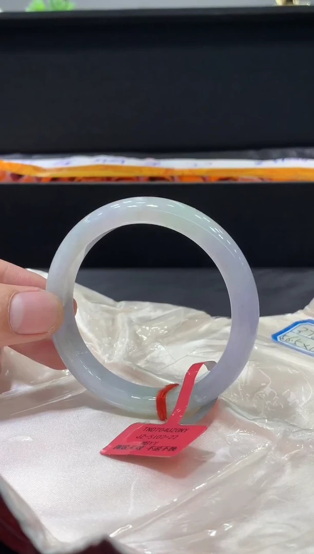 未镶嵌手镯翡翠翡翠手镯