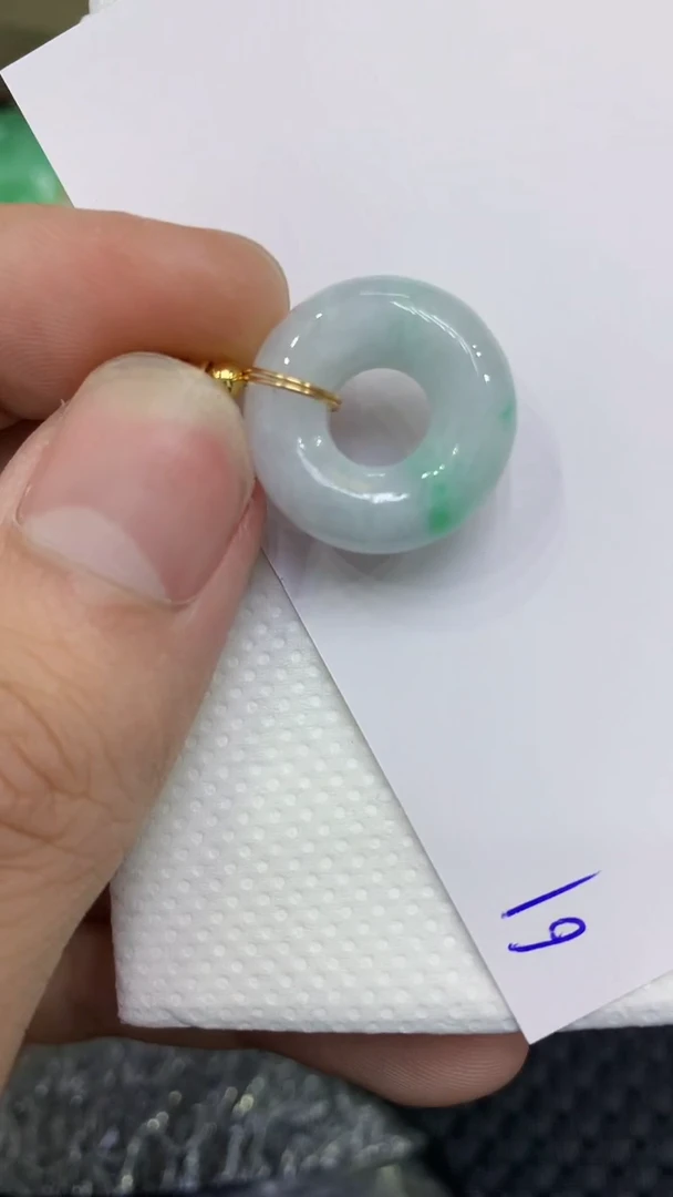 颈饰未镶嵌翡翠缅甸A货翡翠