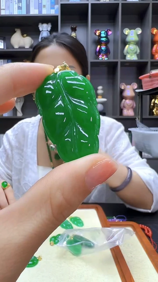 翡翠14K金镶嵌颈饰沉白diy劲饰