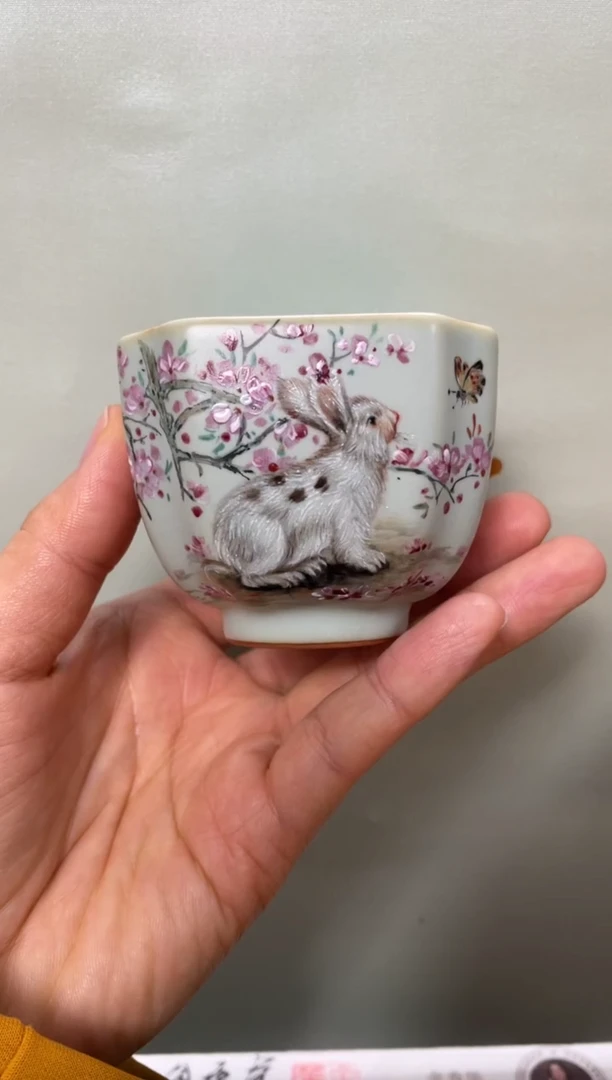杯子瓷余秀华手绘一品杯（桃花兔）