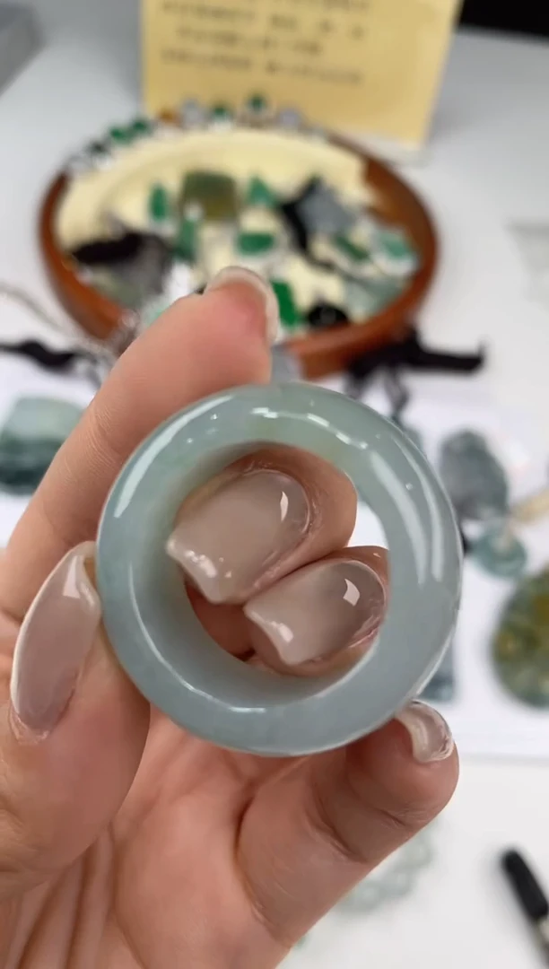 翡翠戒圈未镶嵌35115    静静翠聊