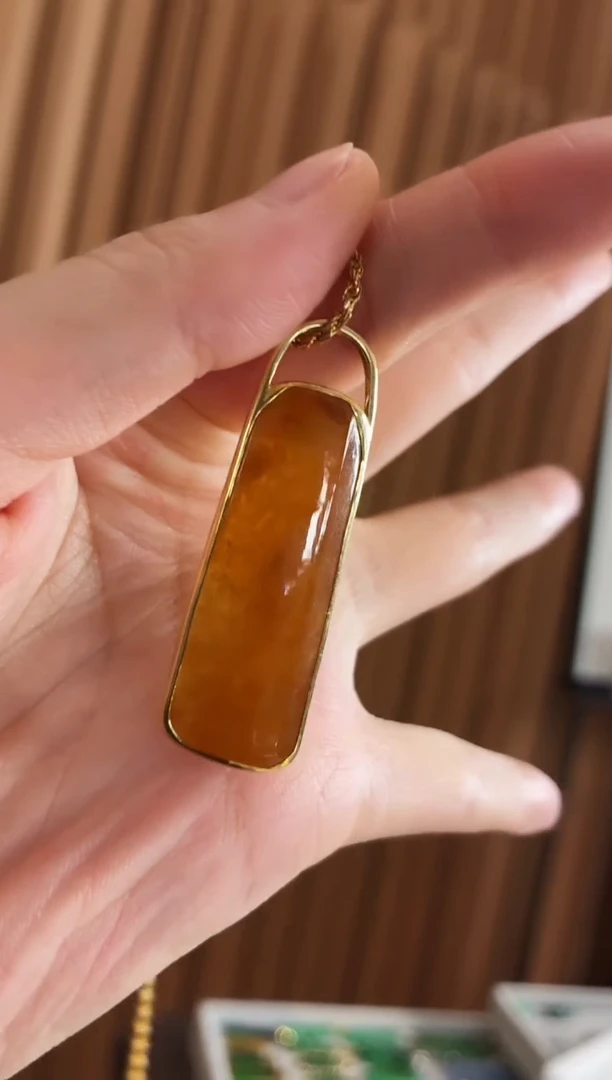 吊坠(不含链)18K金镶嵌翡翠吊坠