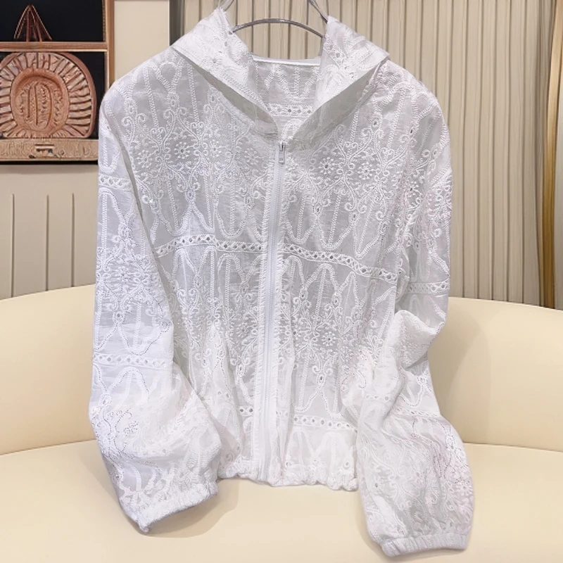 时髦洋气白色连帽上衣女2025秋季新款透气舒适宽松抽绳薄款防晒衫