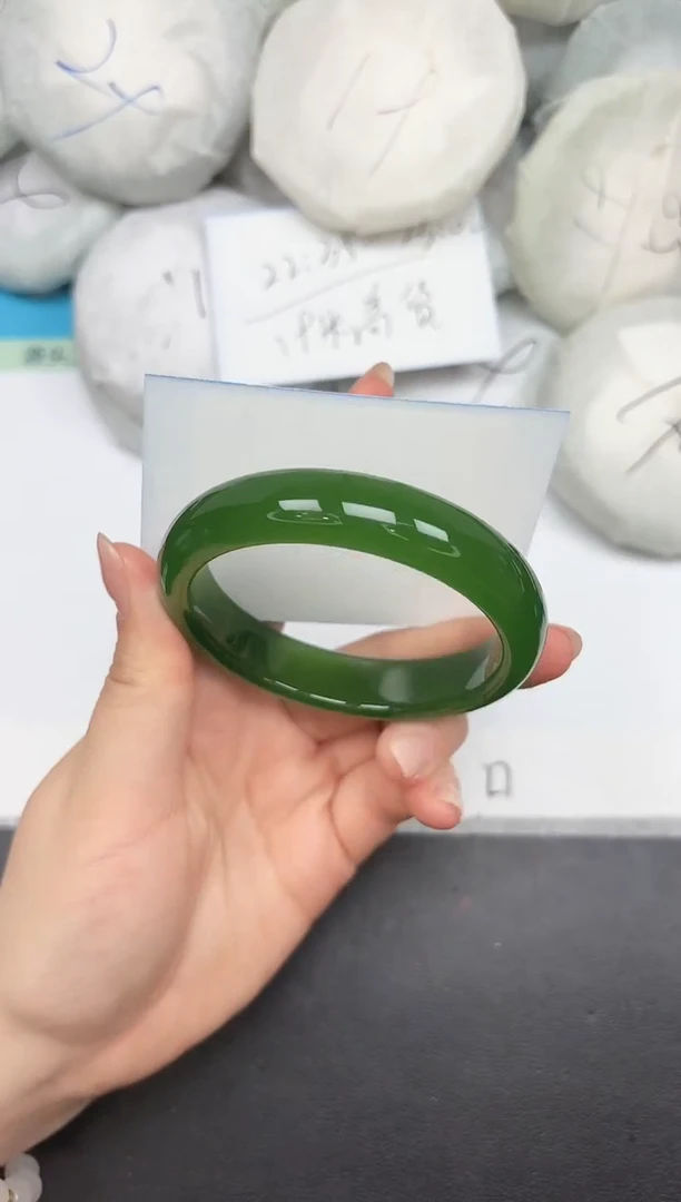 未镶嵌手镯石英质玉A221/58.1
