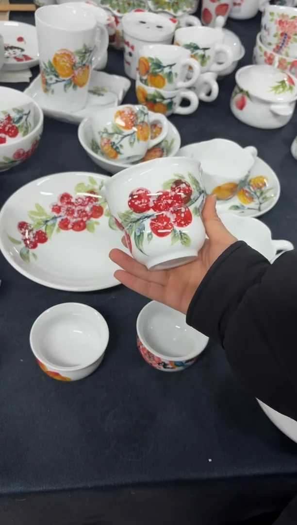 景德镇高温陶瓷食品级手绘釉中彩-花口葫芦杯