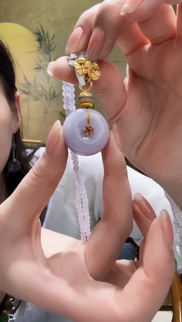 颈饰未镶嵌翡翠吊坠