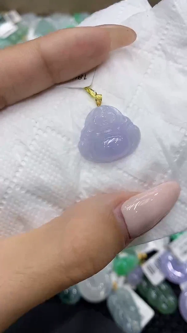 颈饰18K金镶嵌翡翠111111111111