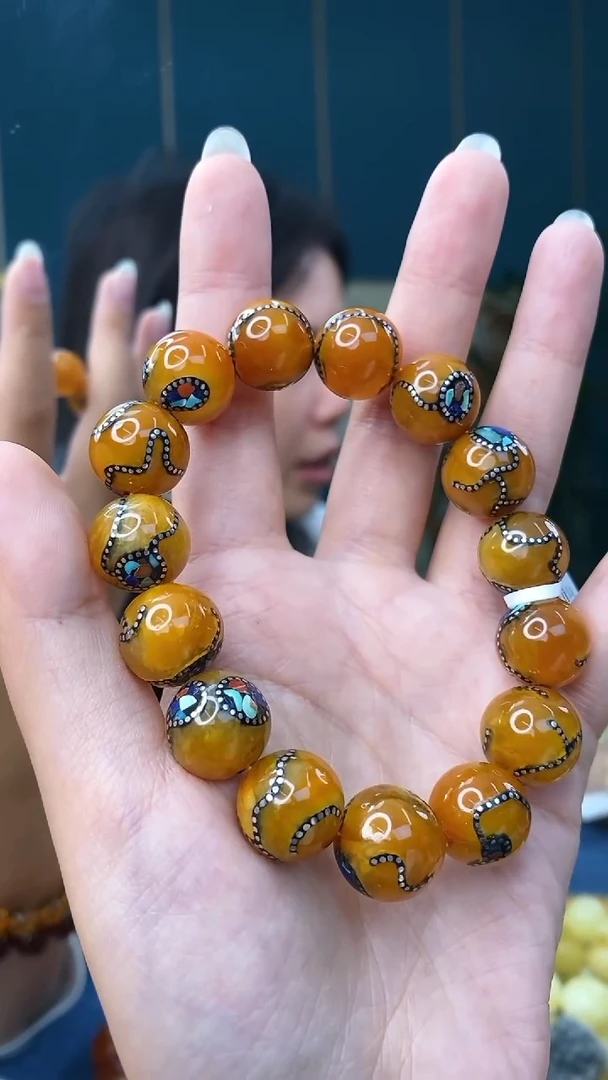 裸石琥珀未镶嵌1/3多样性发其一44