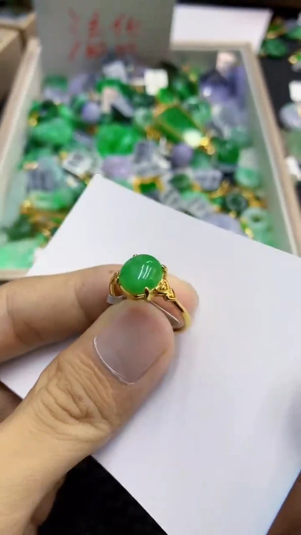 翡翠未镶嵌吊坠(不含链)1