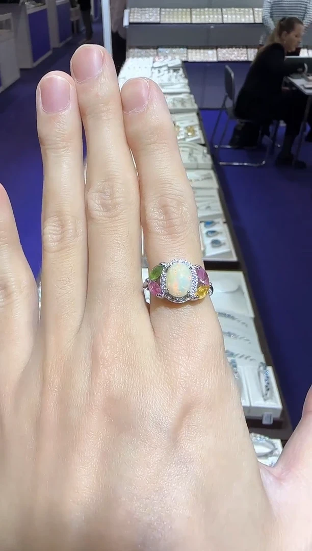 【闪购商品】欧泊珠宝奇石银S925镶嵌10*8mm戒指