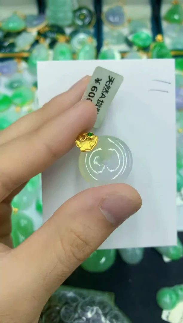 翡翠未镶嵌颈饰11111111