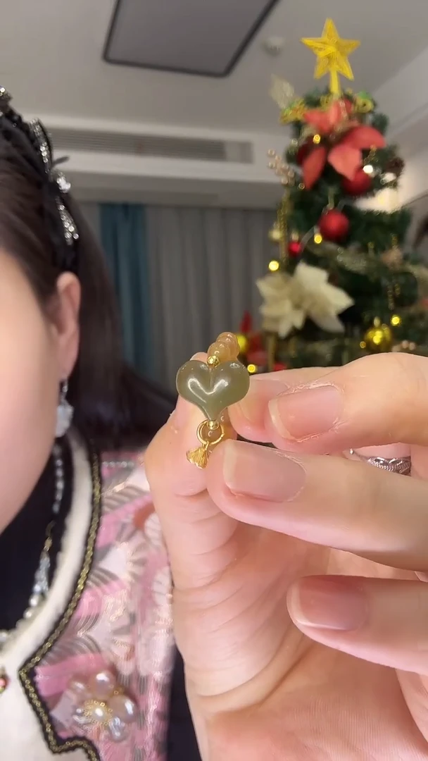 未镶嵌戒指和田玉（糖玉）和田玉爱心戒指