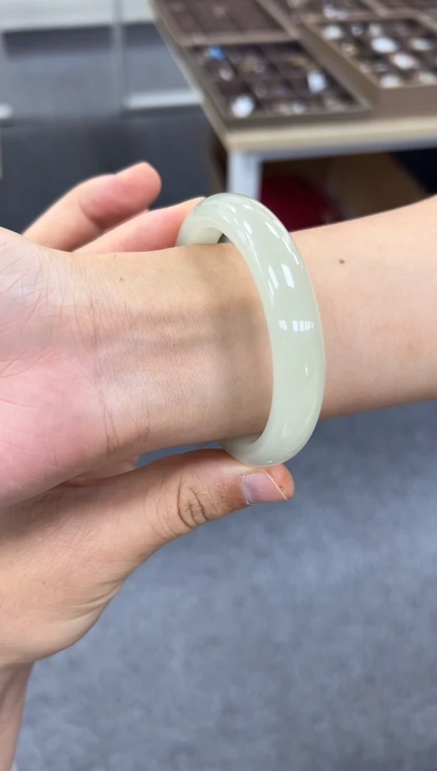 未镶嵌手镯和田玉55  w19