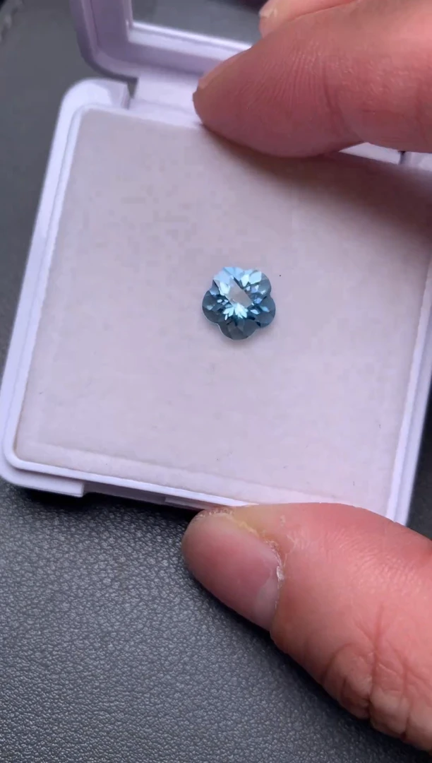 裸石海蓝宝石2.5克拉