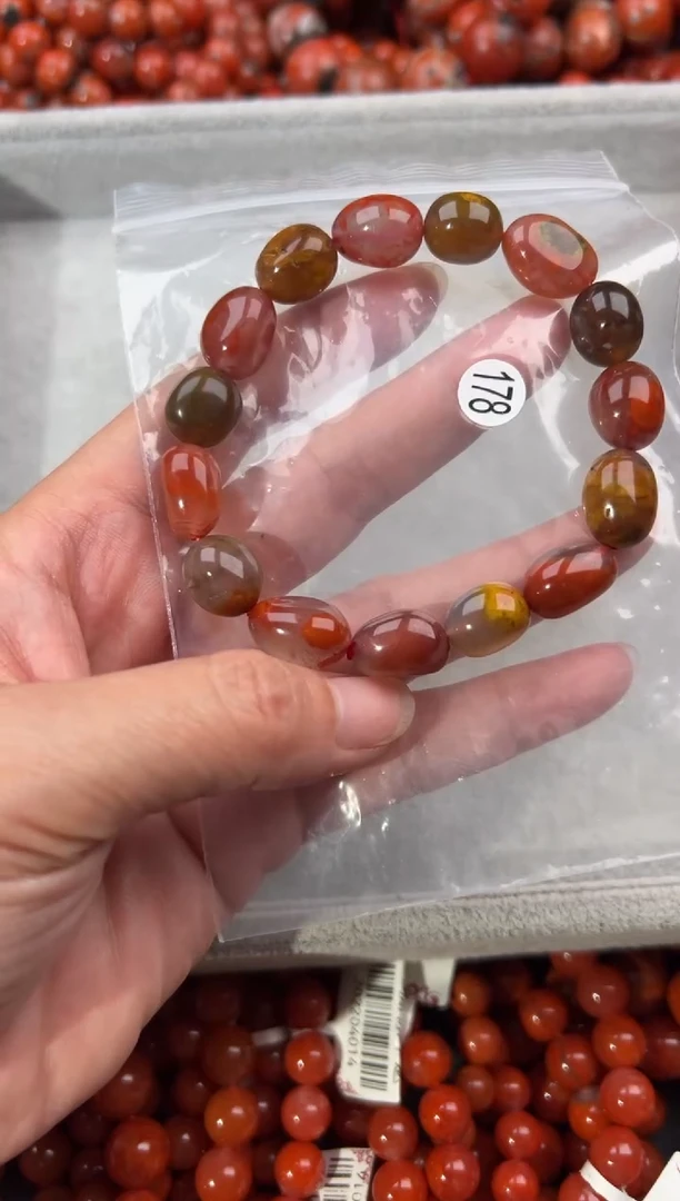 未镶嵌手串南红玛瑙1