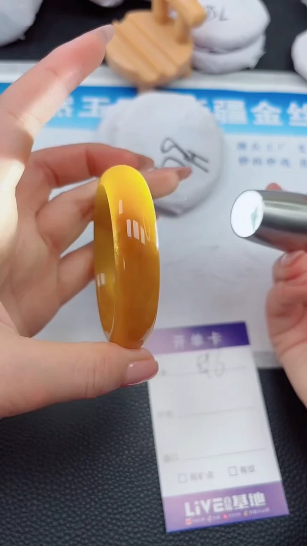 【闪购商品】石英质玉手镯未镶嵌816