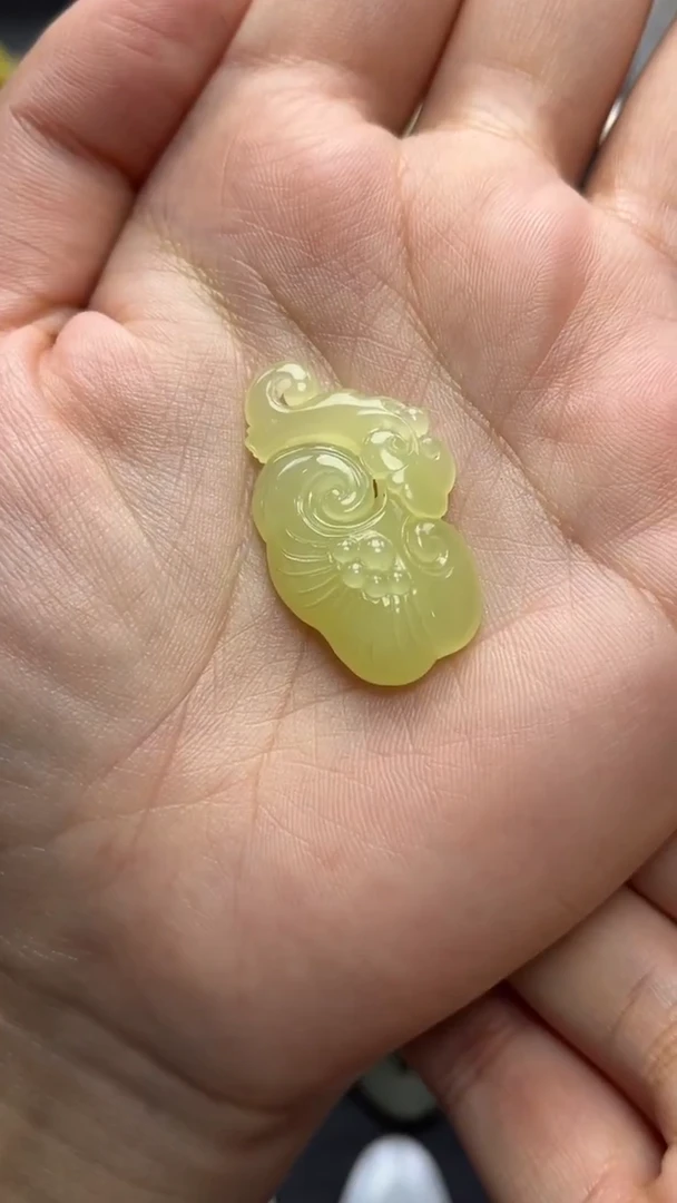 颈饰未镶嵌和田玉如意