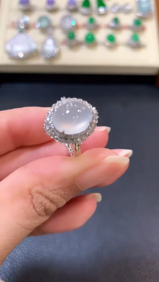 翡翠戒指18K金镶嵌b73