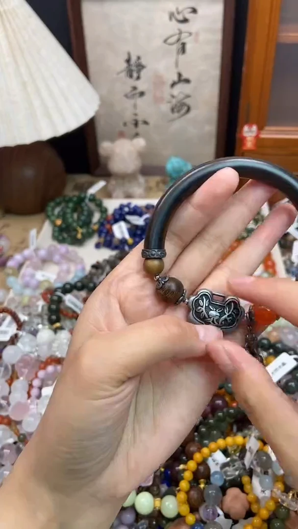 未镶嵌玛瑙手饰392