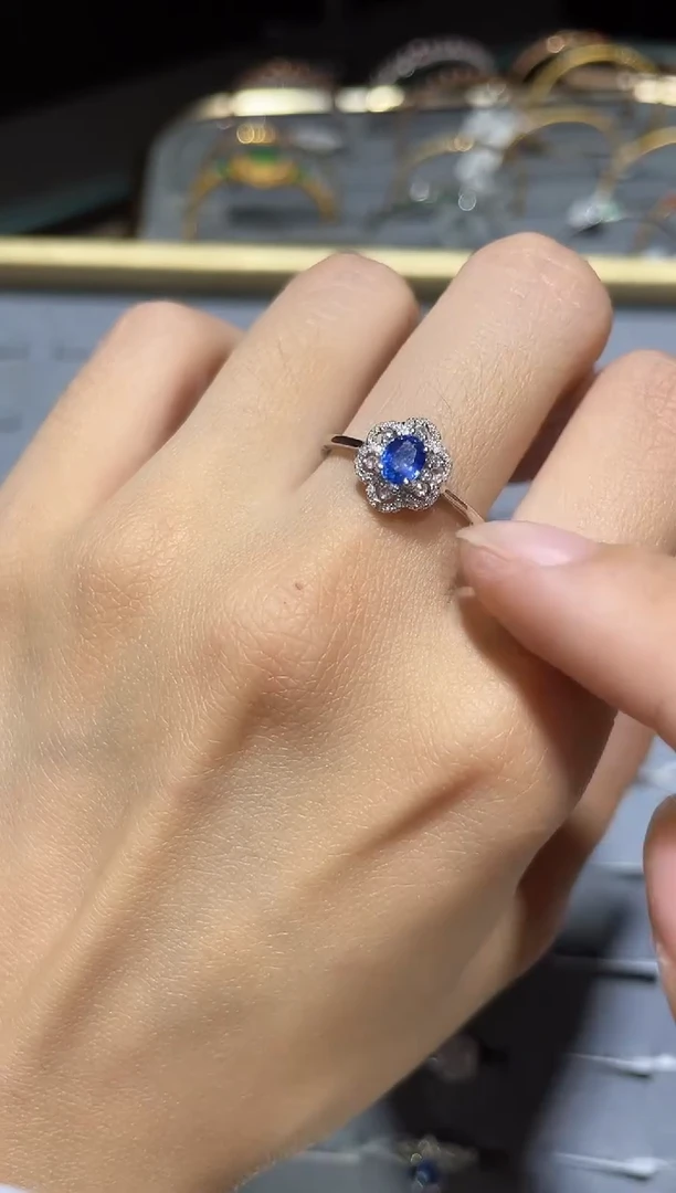 戒指蓝宝石18K金镶嵌1