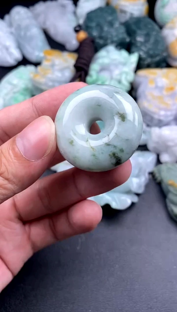 吊坠(不含链)未镶嵌翡翠1
