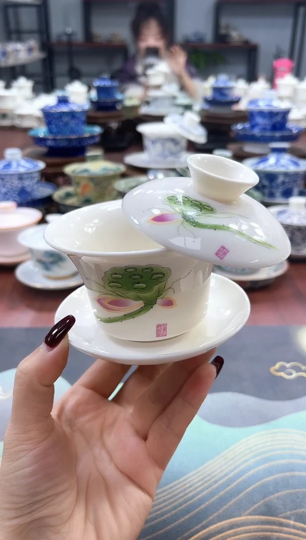 【闪购商品】小号鱼戏荷莲马蹄盖碗